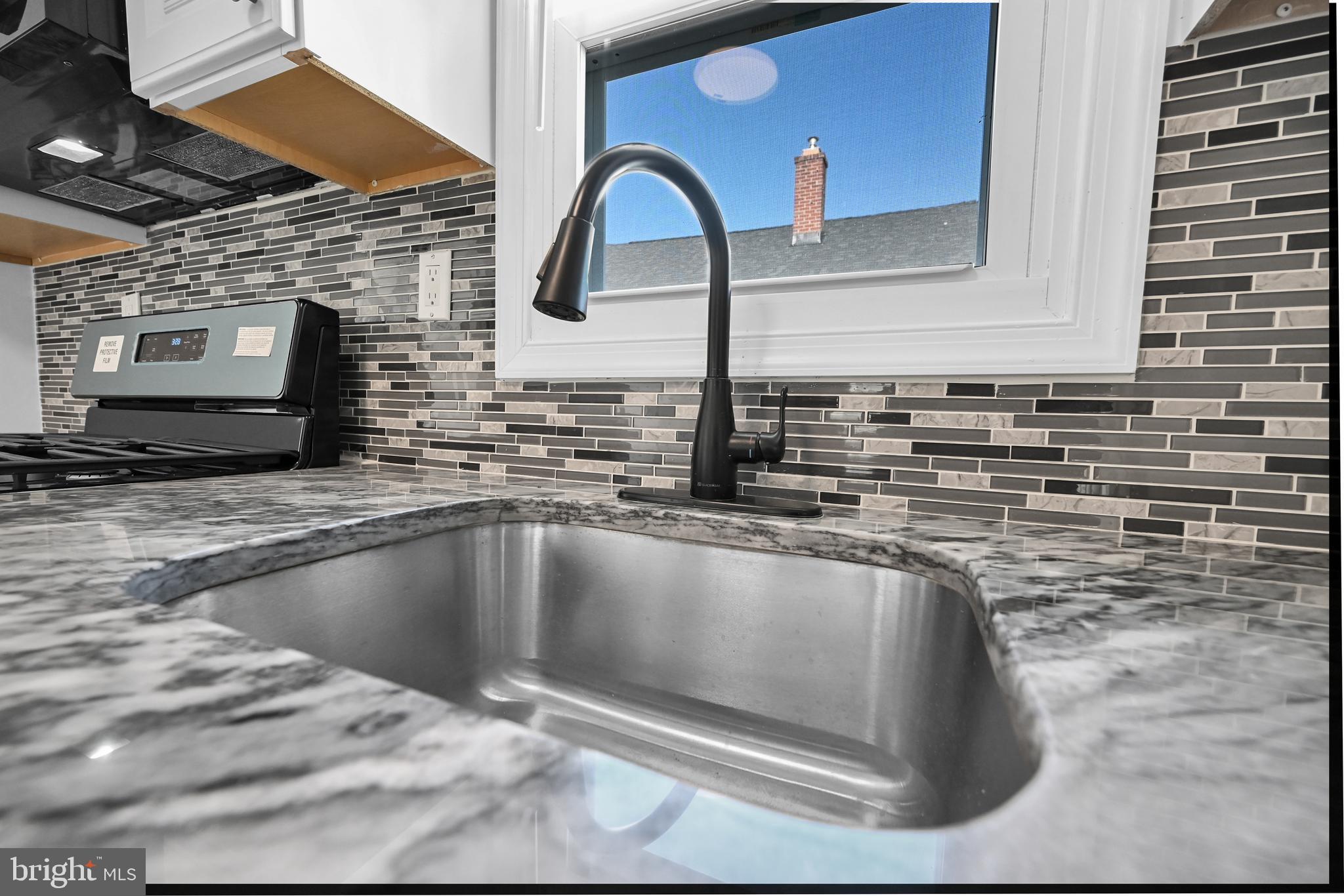 13 Ritters Lane Owings Mills, MD 21117 - Photo 19 of 43 Granite Counter top