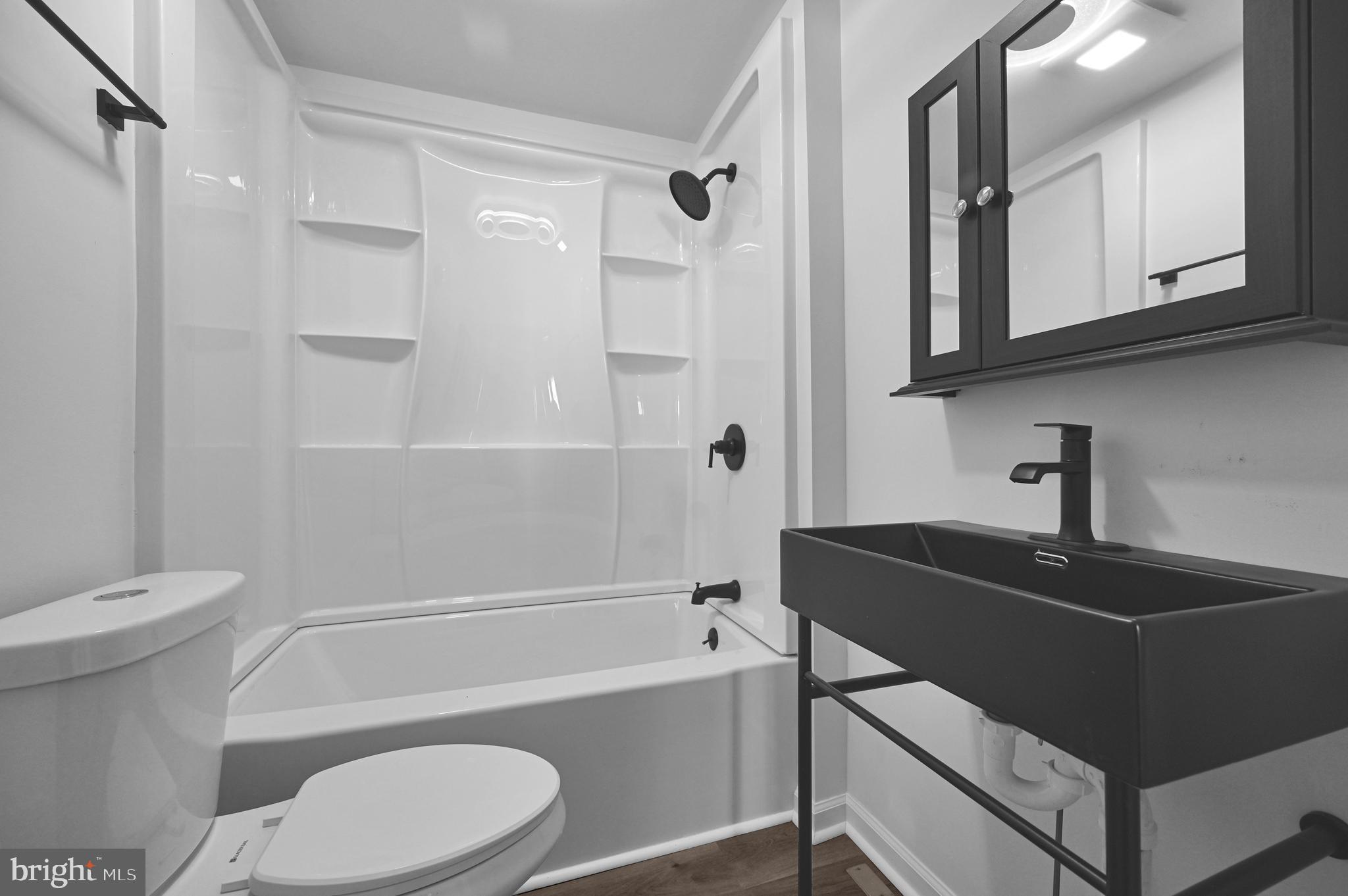 13 Ritters Lane Owings Mills, MD 21117 - Photo 30 of 43 1st Floor Full Bathroom