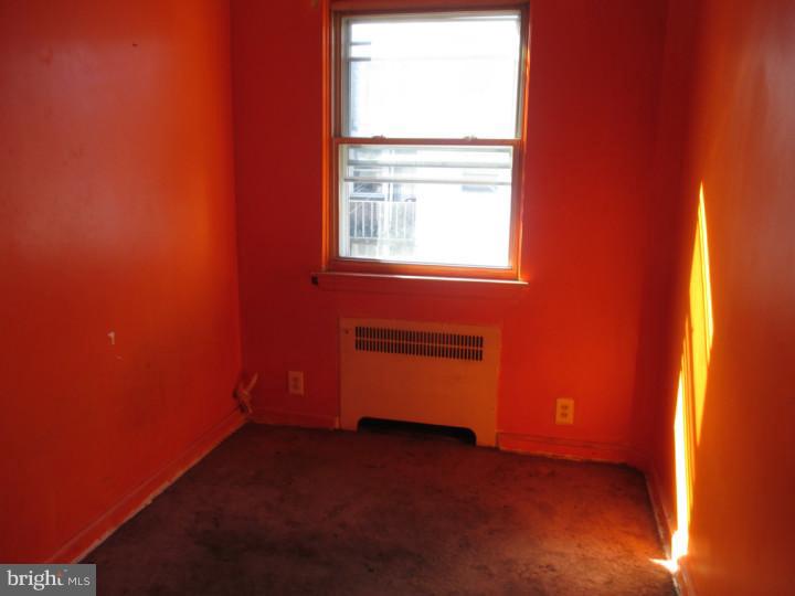 544 Snowden Road Upper Darby, PA 19082 - Photo 6 of 8