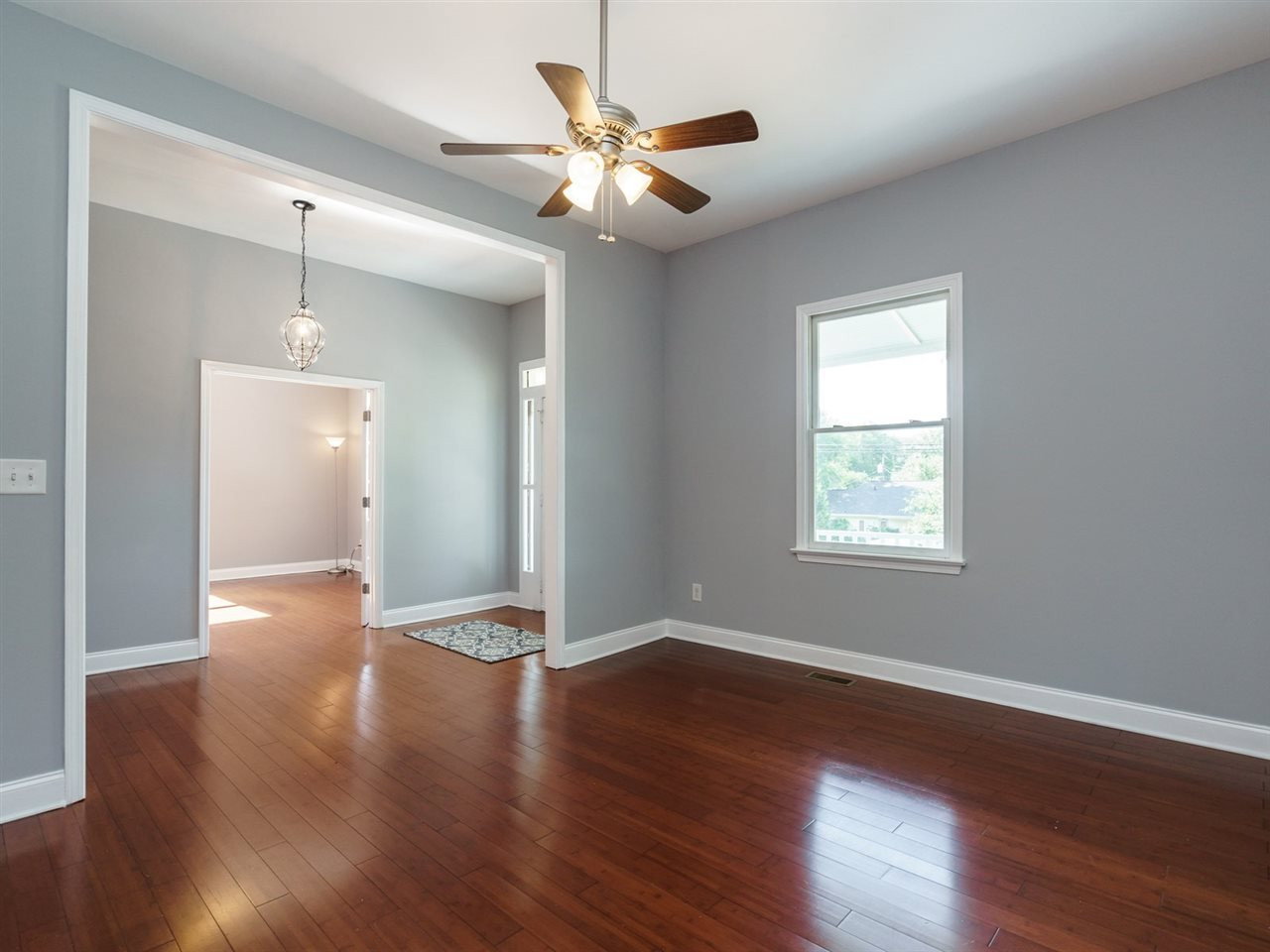 809 East Hargett Street Raleigh, NC 27601 - Photo 6 of 23 Living Room