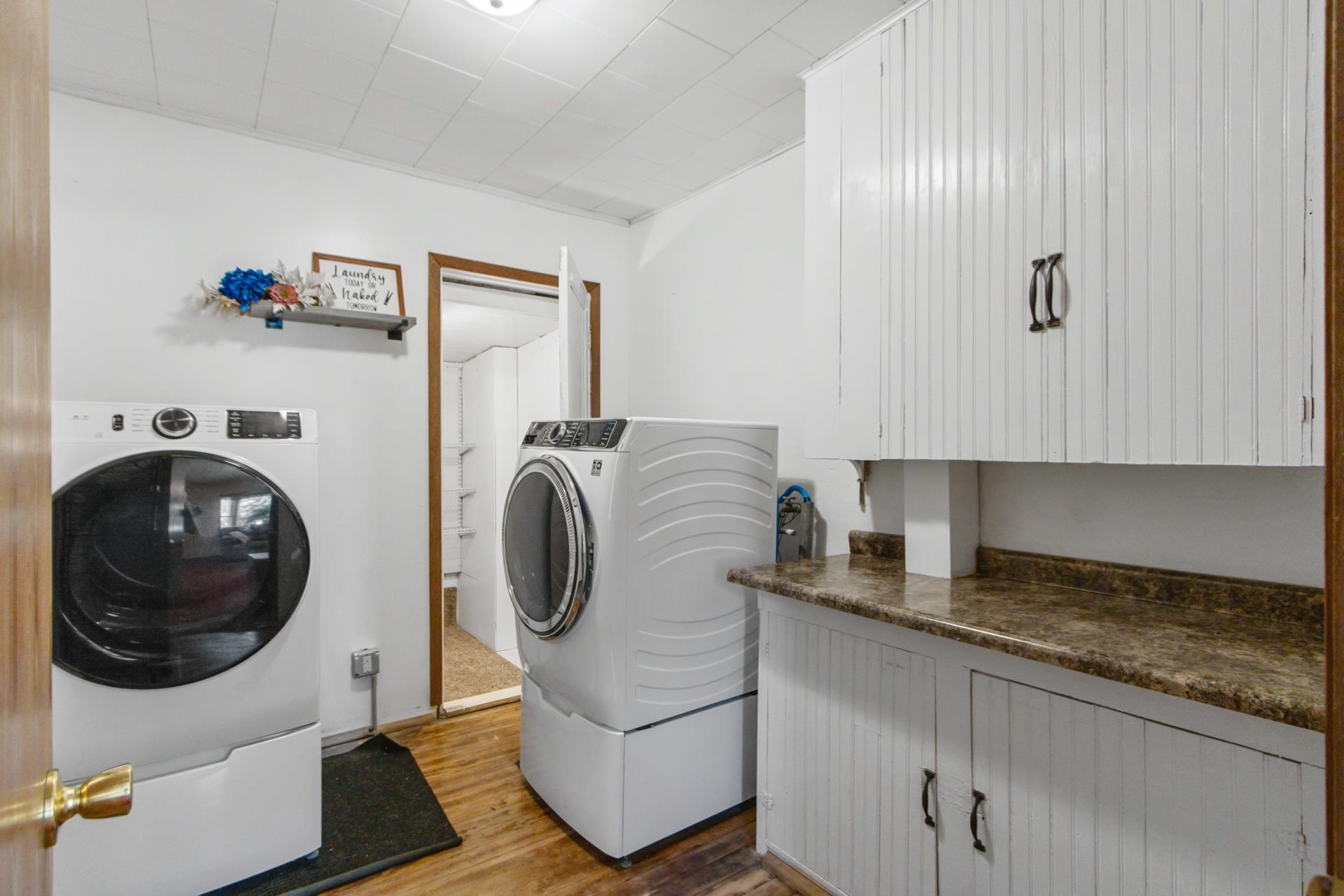 528 4th Street Baraboo, WI 53913 - Photo 23 of 29