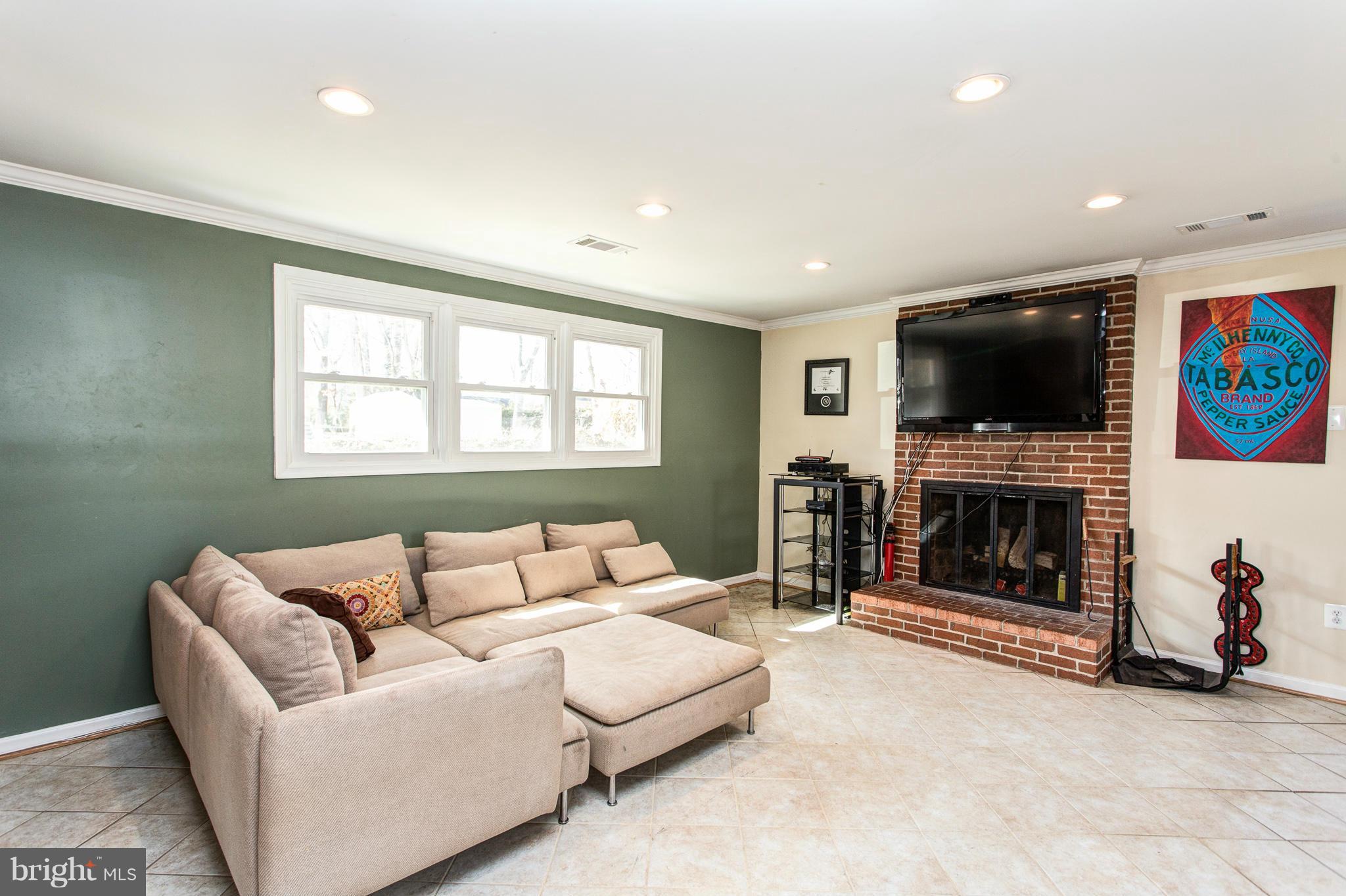 7406 Chatham Street Springfield, VA 22151 - Photo 14 of 30 Family Room