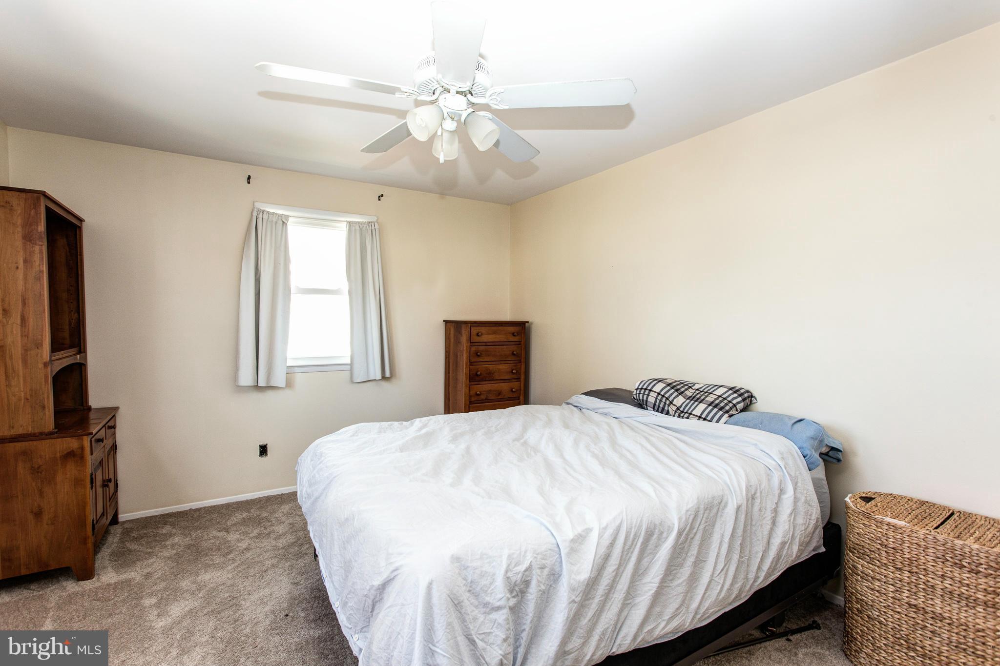 7406 Chatham Street Springfield, VA 22151 - Photo 21 of 30 Bedroom (Master)