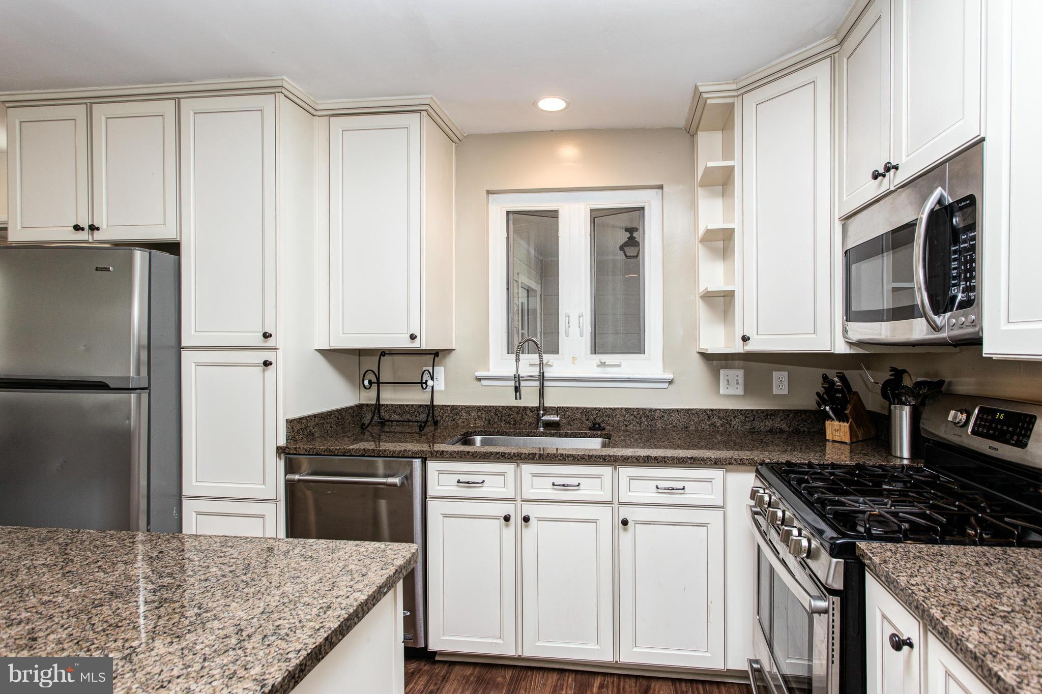 7406 Chatham Street Springfield, VA 22151 - Photo 5 of 30 Kitchen