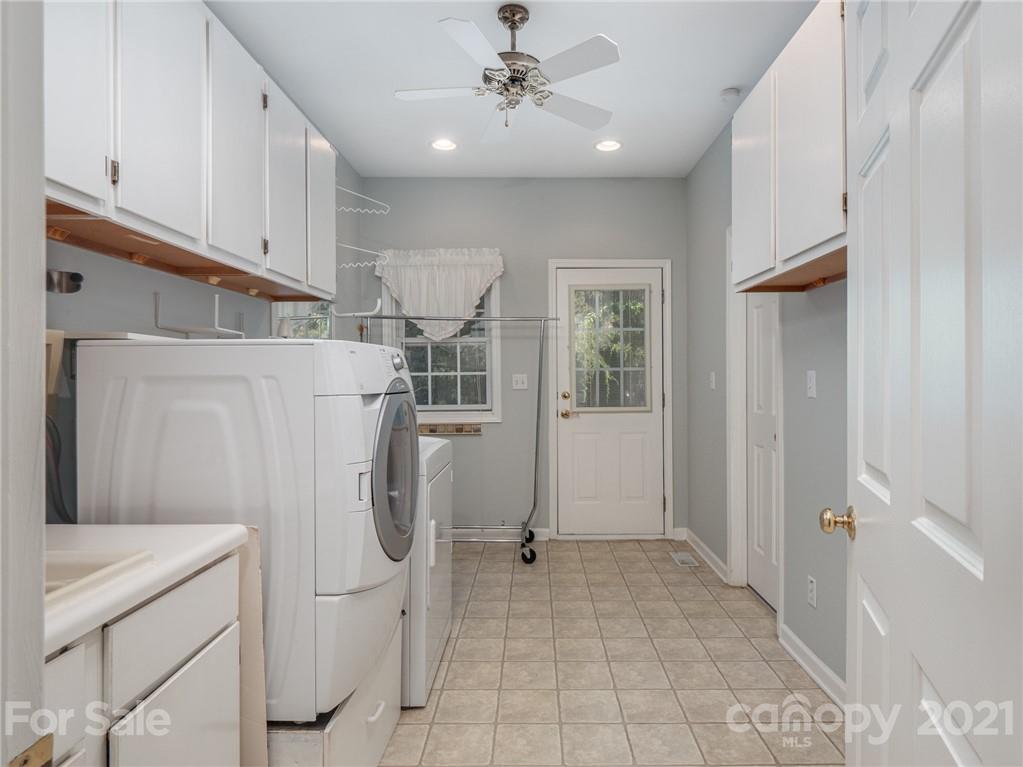 9141 Sunrise Meadow Road Fort Mill, SC 29715 - Photo 21 of 45 a view of kitchen with furniture and refrigerator