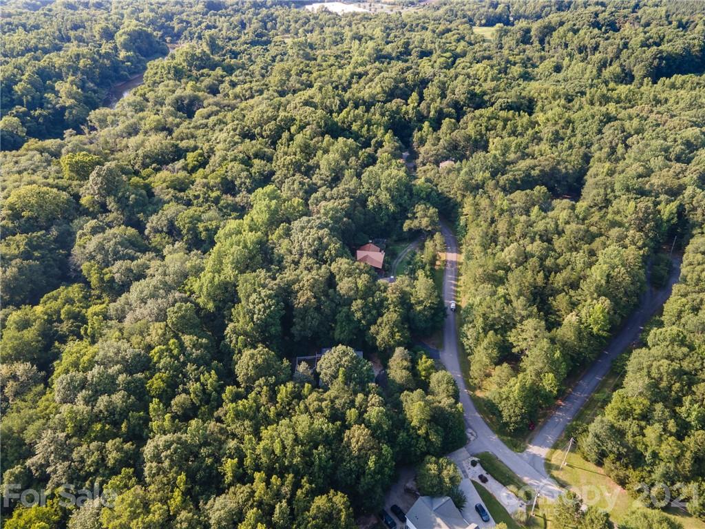 9141 Sunrise Meadow Road Fort Mill, SC 29715 - Photo 43 of 45 an aerial view of residential house with parking space