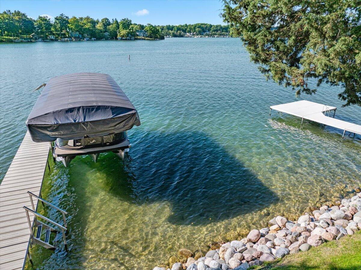 4763 Fontana Beach Road Polk, WI 53086 - Photo 46 of 61 Aerial - Crystal Clear. Sandy, Gradual-Slope Frontage — Ideal for Swimming & Little Lake Lovers.
