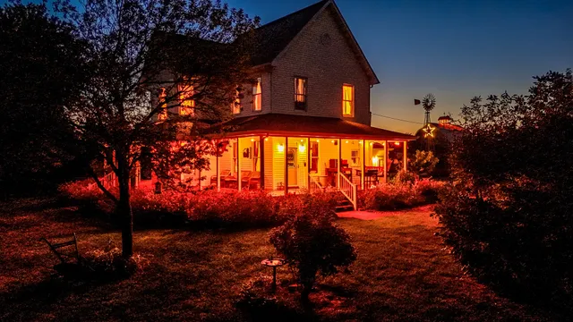 $686,900 | 10617 East 2950 N Road, Blackstone, IL 61313