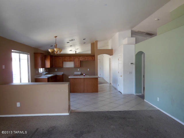 4696 South Valley Road Tucson, AZ 85714 - Photo 7 of 25