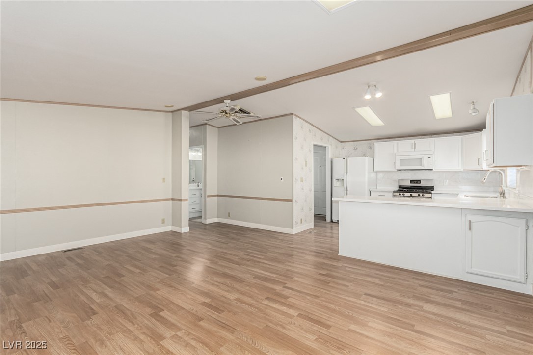 5185 Ridge Drive Las Vegas, NV 89103 - Photo 8 of 26 Gallery Image 8