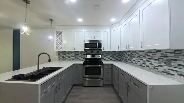 $299,900 | 215 Glowing Peace Lane, Unit 86, Orlando, FL 32824