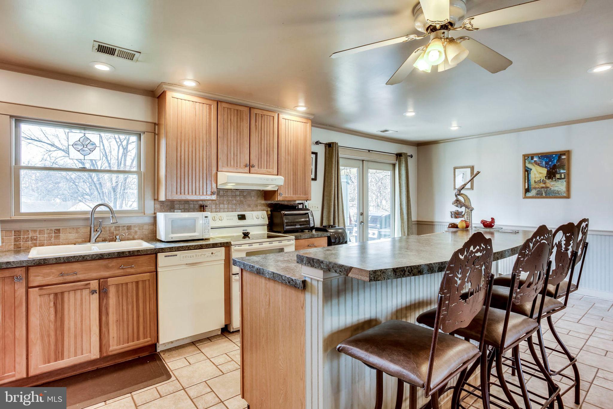 802 East Roanoke Road Sterling, VA 20164 - Photo 20 of 54 Gallery Image 20