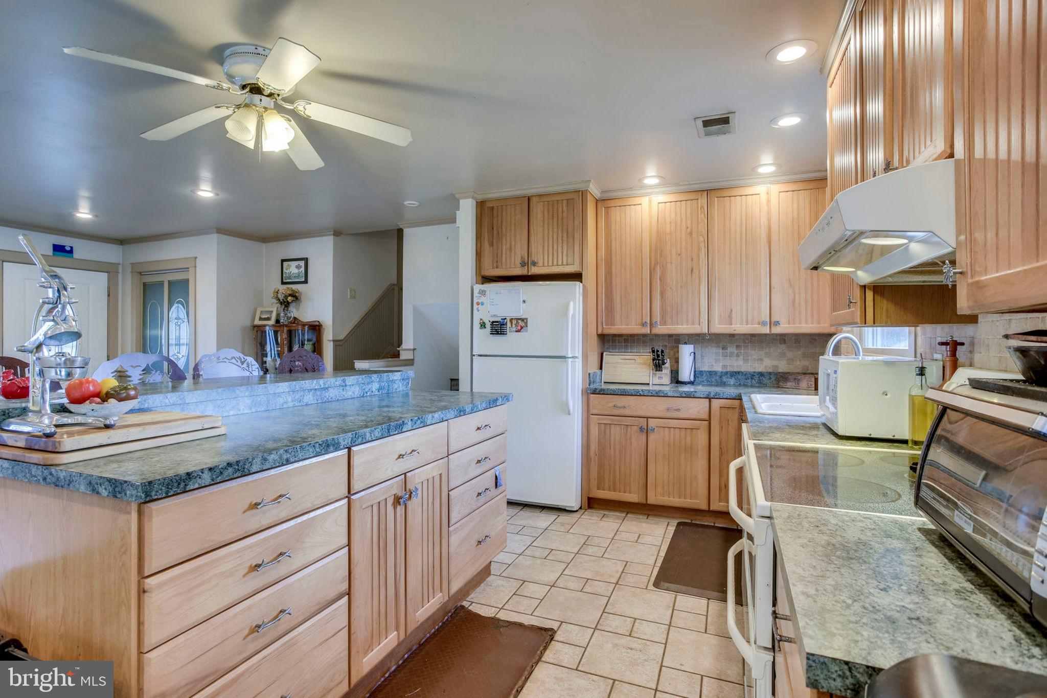 802 East Roanoke Road Sterling, VA 20164 - Photo 26 of 54 Gallery Image 26