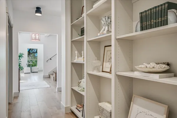 $2,649,000 | 700 Furlong Drive, Austin, TX 78746
