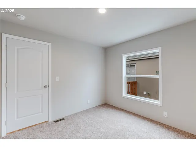 $74,000 | 3441 Southeast 111th Avenue, Unit 20, Portland, OR 97266