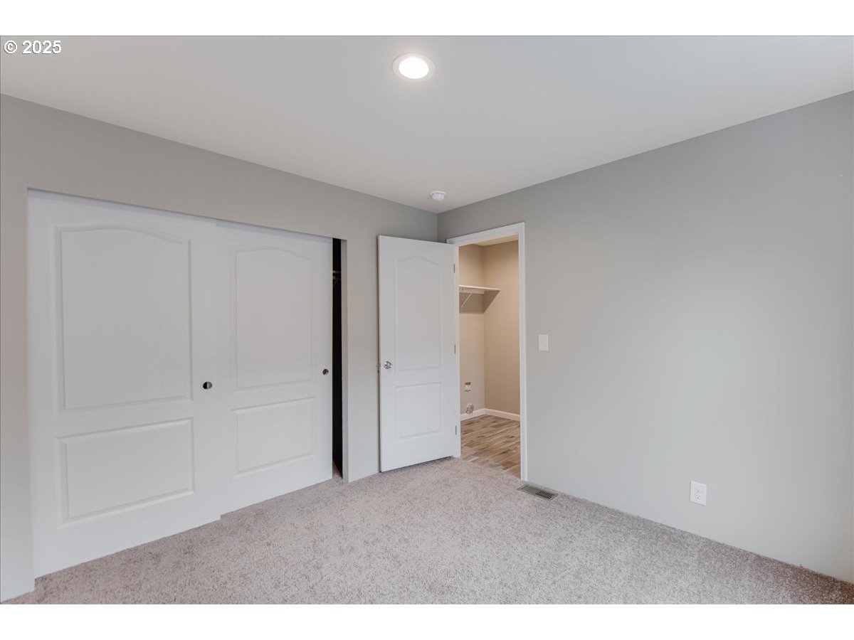 3441 Southeast 111th Avenue, Unit 20 Portland, OR 97266 - Photo 14 of 18