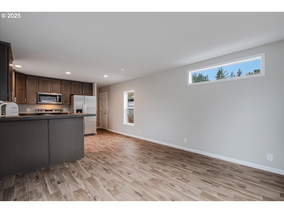 3441 Southeast 111th Avenue, Unit 20 Portland, OR 97266 - Photo 6 of 18