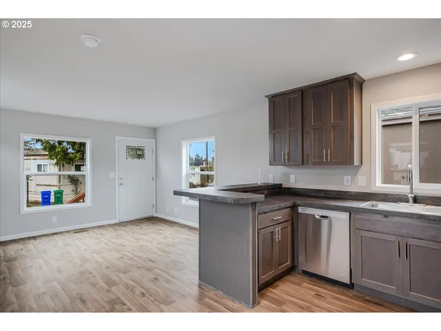 $74,000 | 3441 Southeast 111th Avenue, Unit 20, Portland, OR 97266