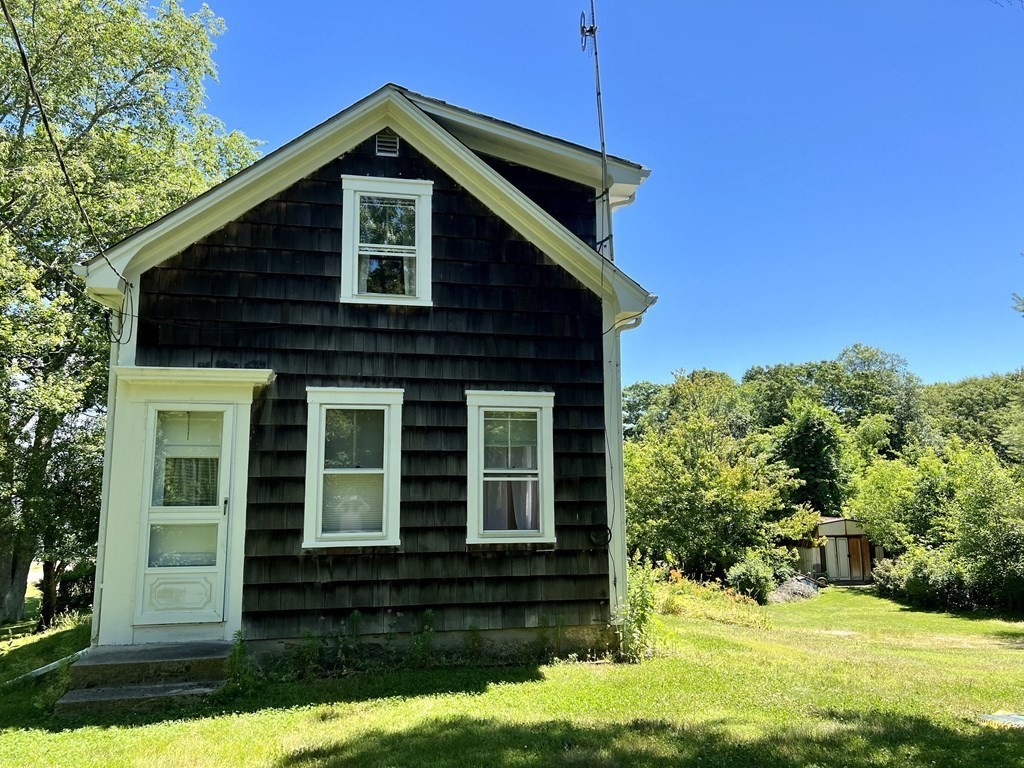 264 Old Harbor Road Westport, MA 02790 - Photo 3 of 23 Gallery Image 3