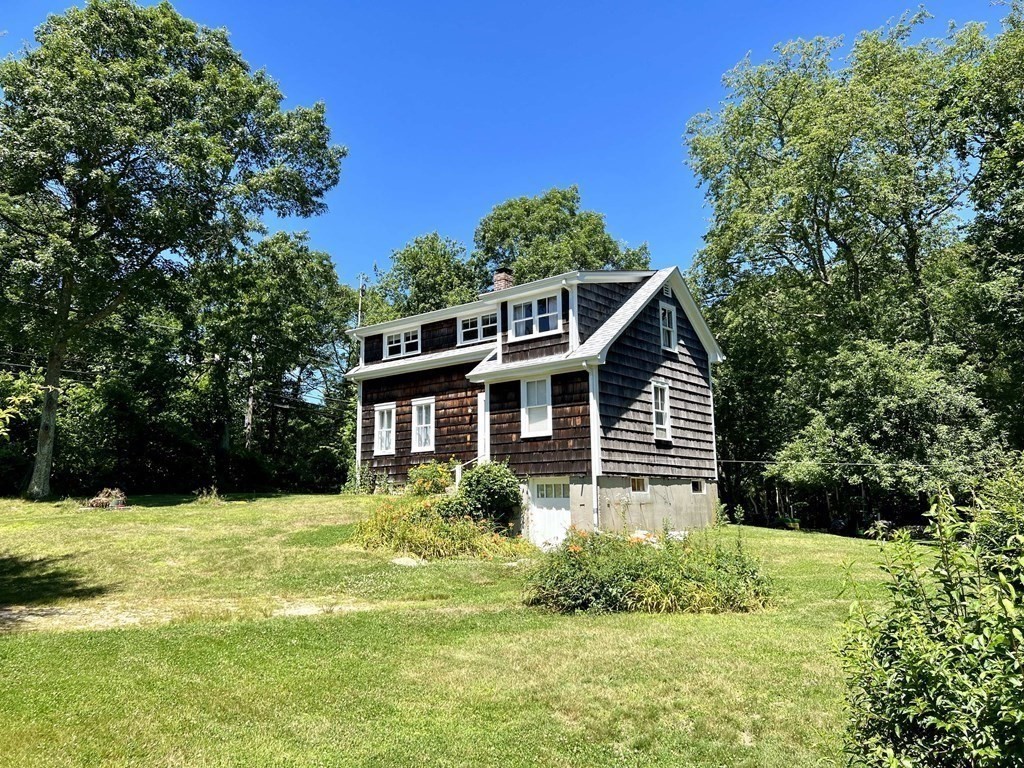 264 Old Harbor Road Westport, MA 02790 - Photo 4 of 23 Gallery Image 4
