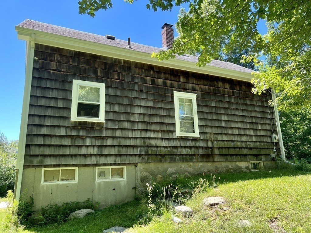 264 Old Harbor Road Westport, MA 02790 - Photo 5 of 23 Gallery Image 5