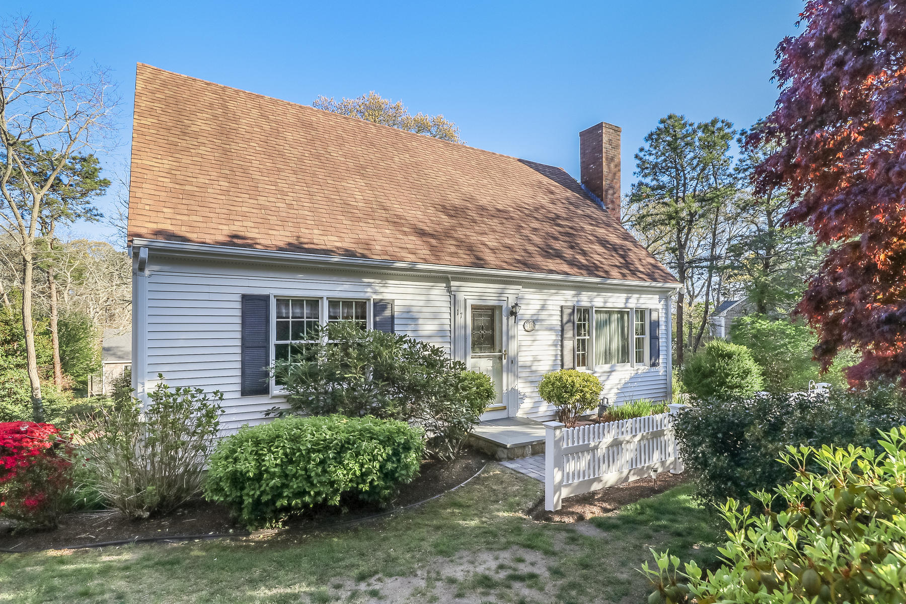 17 Locust Grove Road Harwich, MA 02645 - Photo 2 of 31 IMG_5570