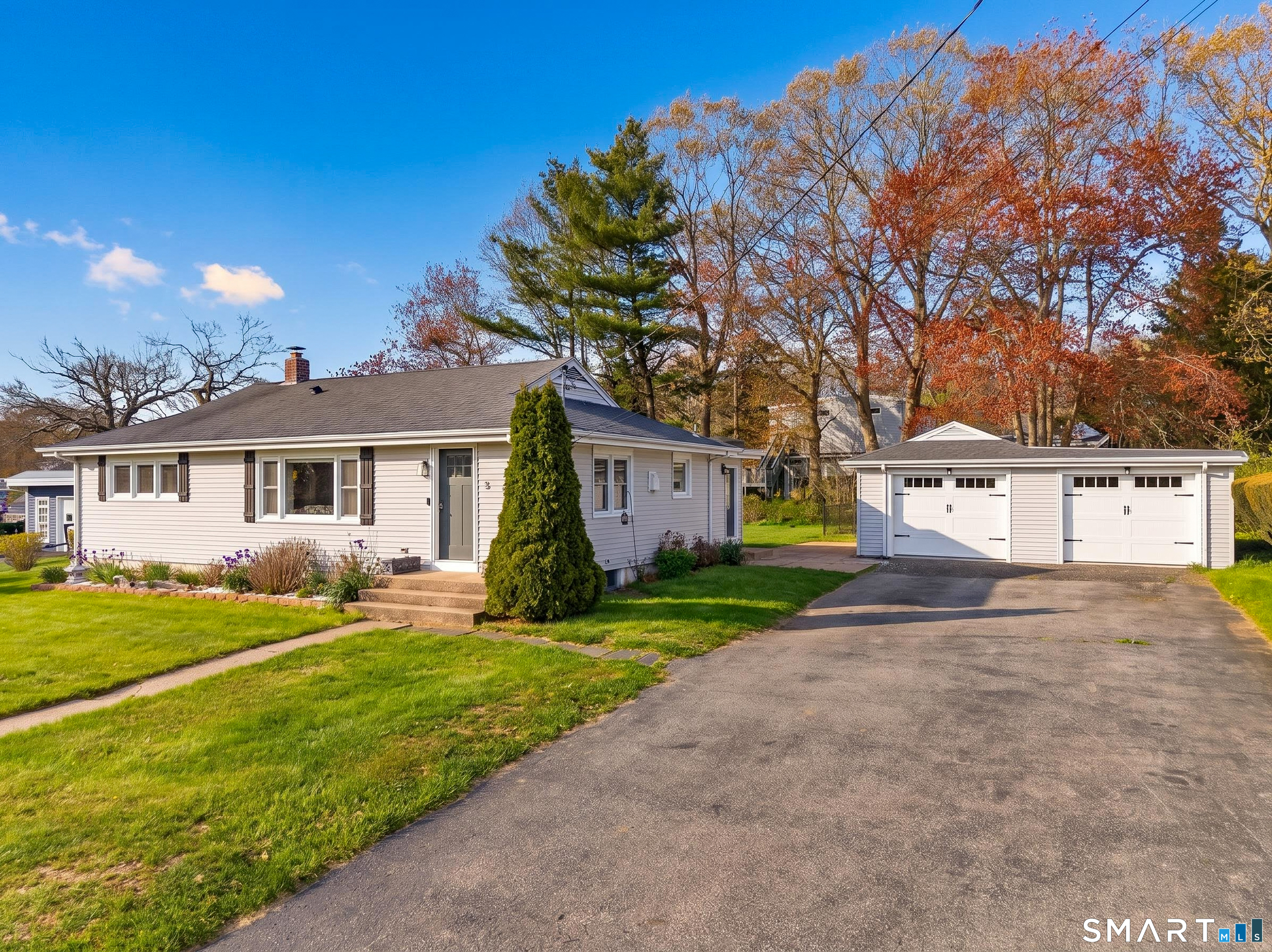 5 Oak Road Waterford, CT 06385 - Photo 3 of 34