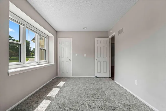 $449,000 | 312 Northwest Locust Street, Lee's Summit, MO 64064