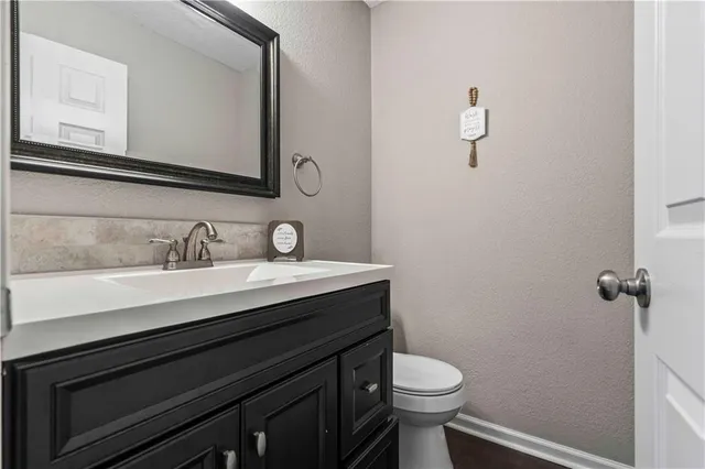 $449,000 | 312 Northwest Locust Street, Lee's Summit, MO 64064