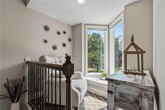 $449,000 | 312 Northwest Locust Street, Lee's Summit, MO 64064