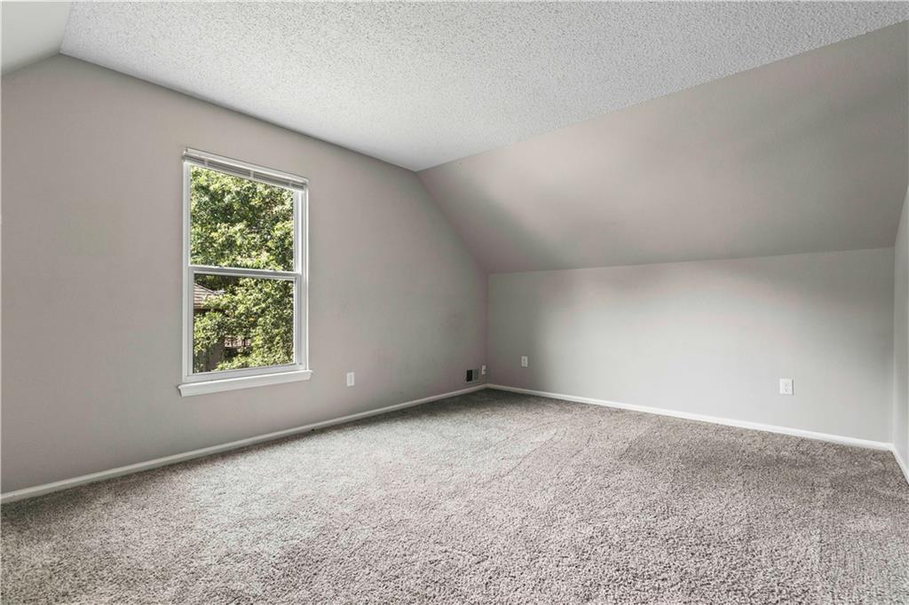 312 Northwest Locust Street Lee's Summit, MO 64064 - Photo 27 of 51