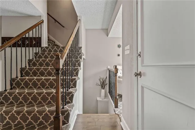 $449,000 | 312 Northwest Locust Street, Lee's Summit, MO 64064