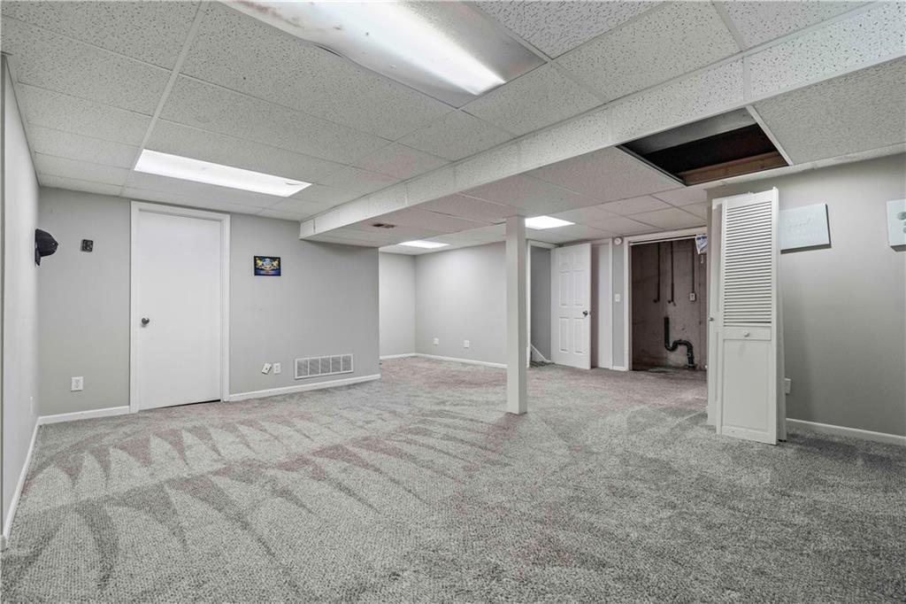 312 Northwest Locust Street Lee's Summit, MO 64064 - Photo 35 of 51