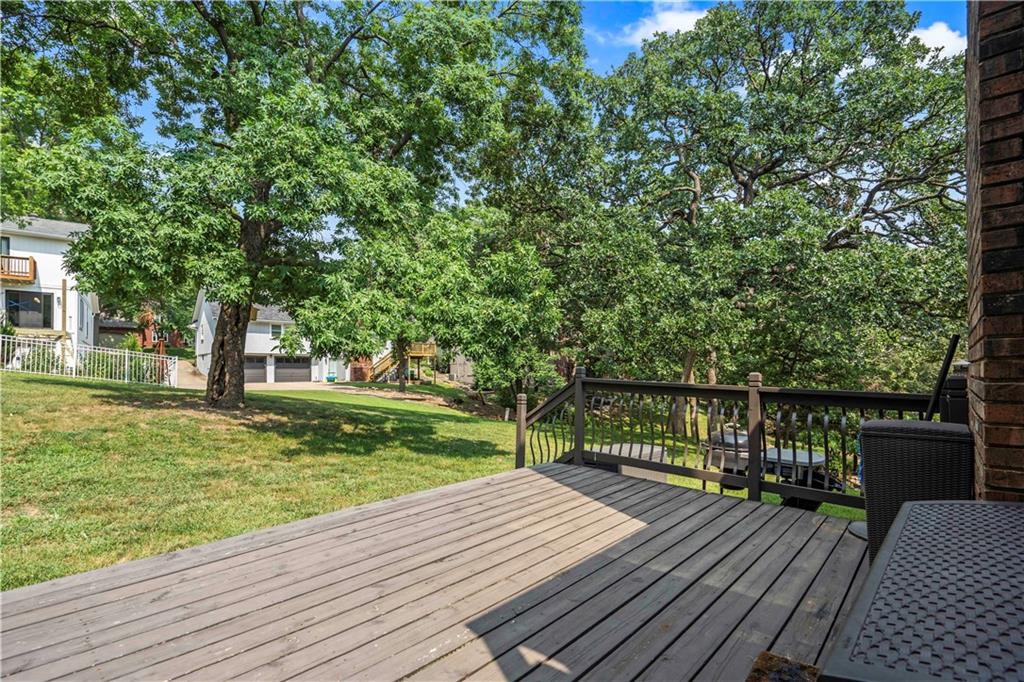 312 Northwest Locust Street Lee's Summit, MO 64064 - Photo 41 of 51