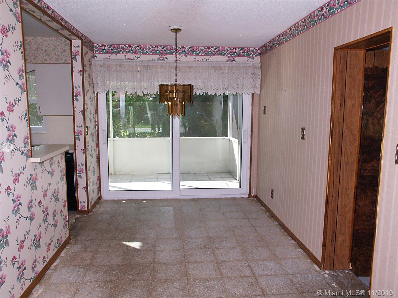 3046 Arthur Street Hollywood, FL 33021 - Photo 12 of 37 Gallery Image 12