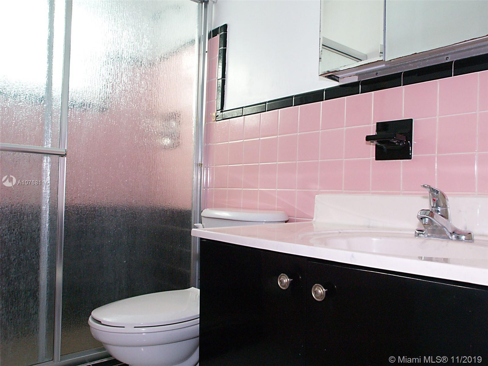 3046 Arthur Street Hollywood, FL 33021 - Photo 17 of 37 Gallery Image 17