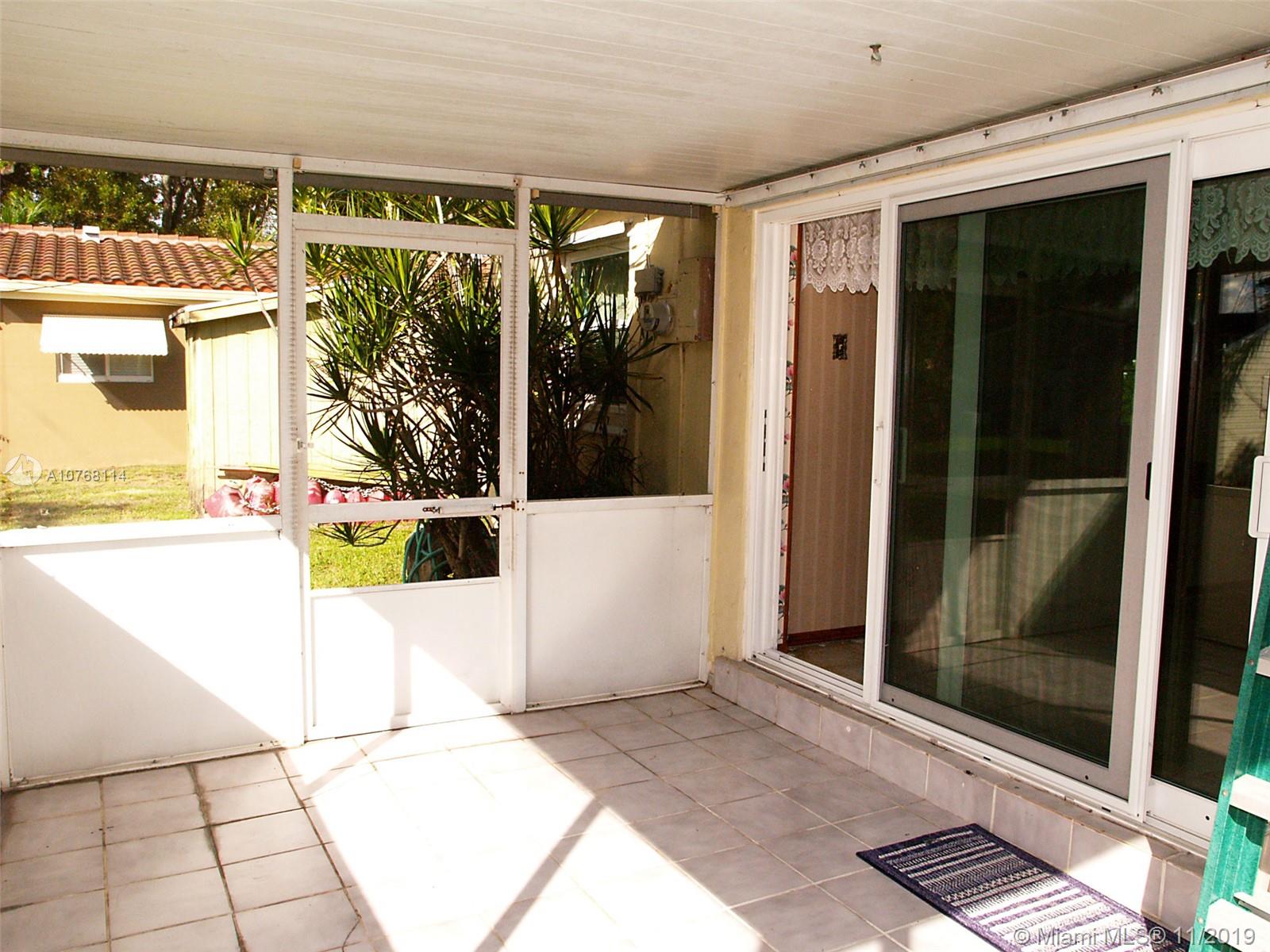 3046 Arthur Street Hollywood, FL 33021 - Photo 33 of 37 Gallery Image 33