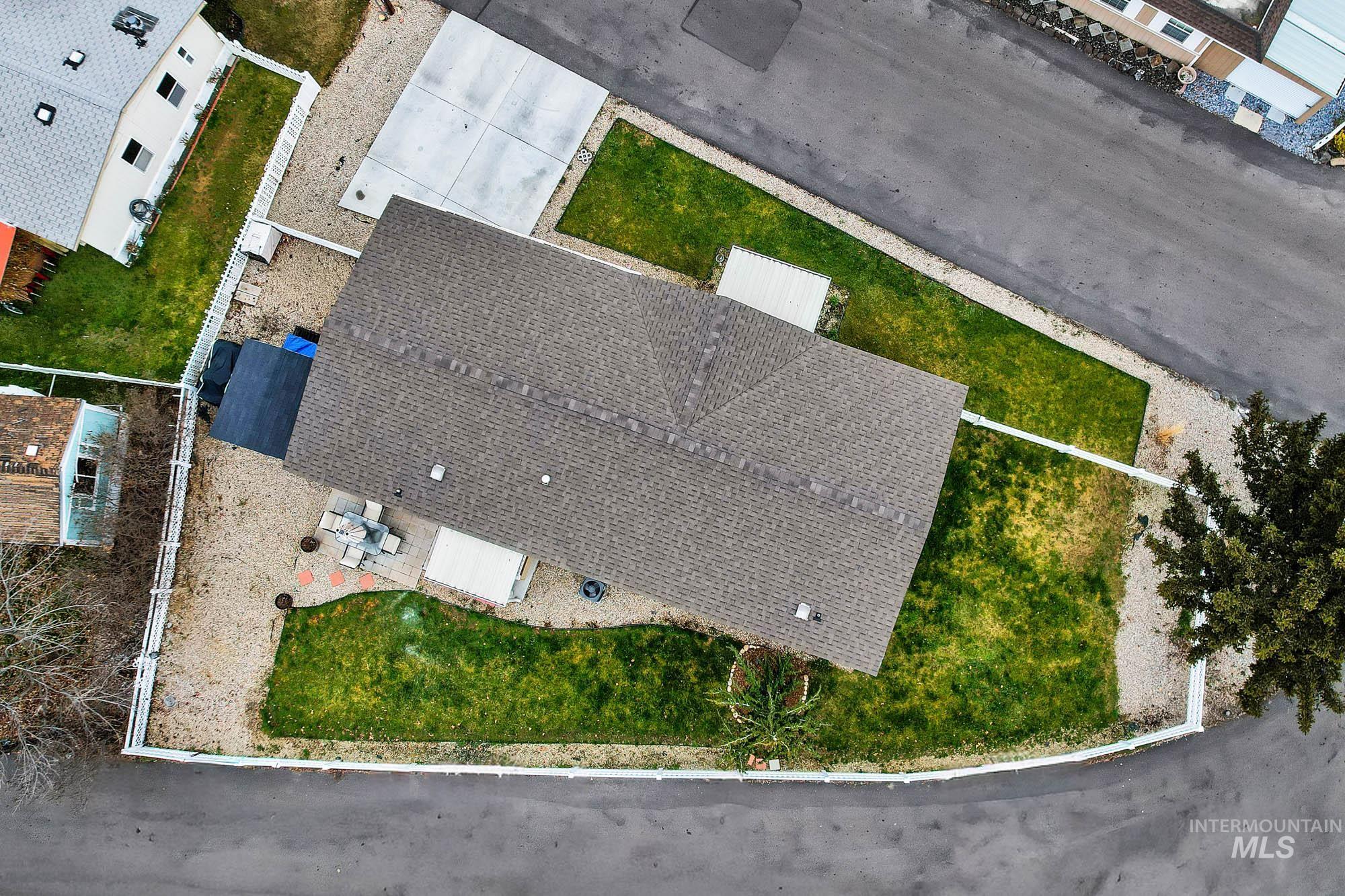 8483 West Irving Lane Boise, ID 83704 - Photo 35 of 40 Aerial overview of property's location with property boundaries highlighted