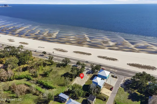 $275,000 | 610 East Beach Boulevard, Long Beach, MS 39560