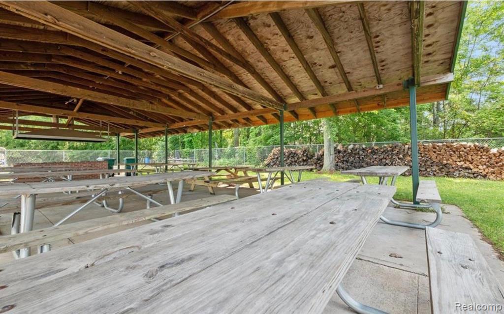 617 West Commerce Road Commerce Township, MI 48382 - Photo 12 of 16