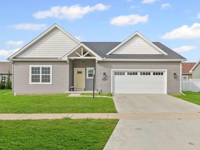 $315,000 | 3407 Memory Lane, Urbana, IL 61802