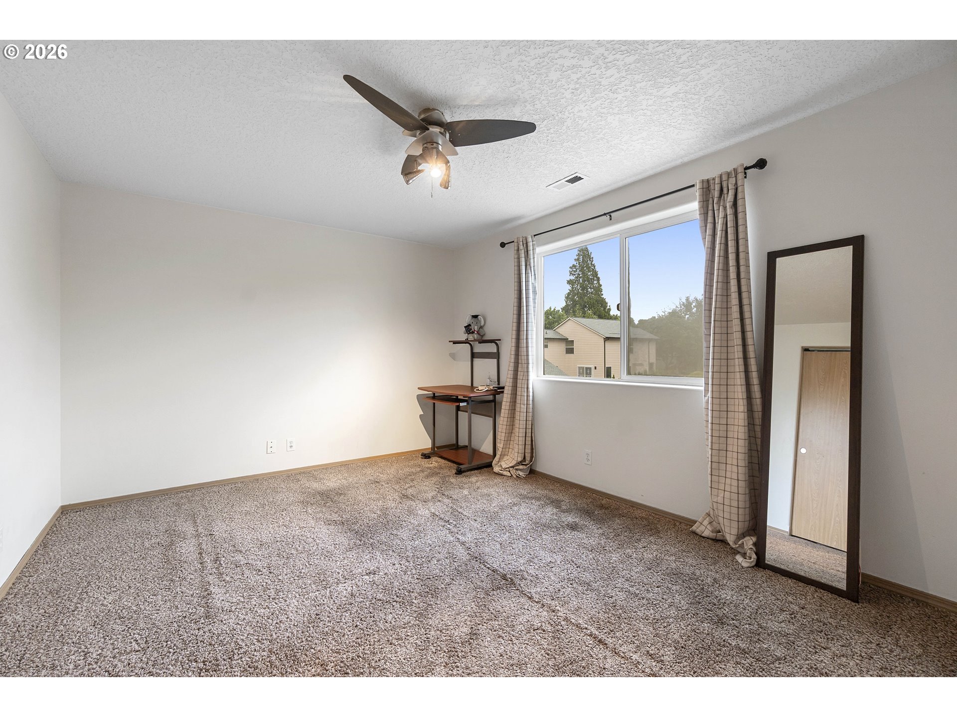 3621 Southwest 24th Terrace Gresham, OR 97080 - Photo 19 of 41 Bedroom