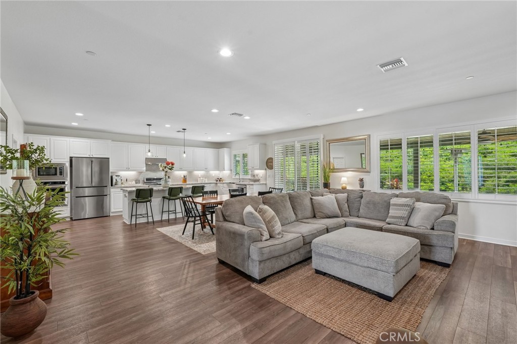 7846 Old Timber Court Riverside, CA 92507 - Photo 7 of 33 Living Room to Kitchen