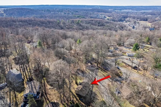 $399,000 | 5 Deer Run Drive, High Bridge, NJ 08829