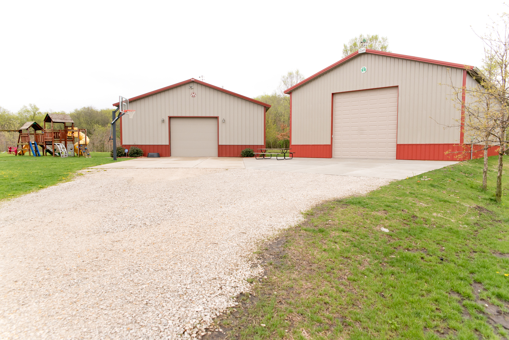 3773 Spring Run Lane Morris, IL 60450 - Photo 45 of 49 a view of an house with backyard and parking