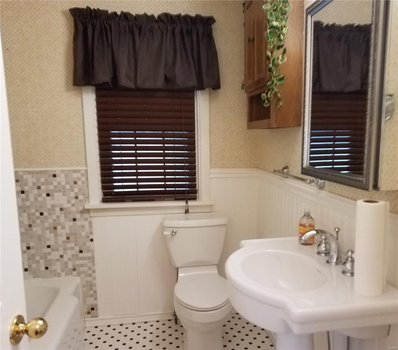 3051 Seiler Road Alton, IL 62002 - Photo 14 of 29