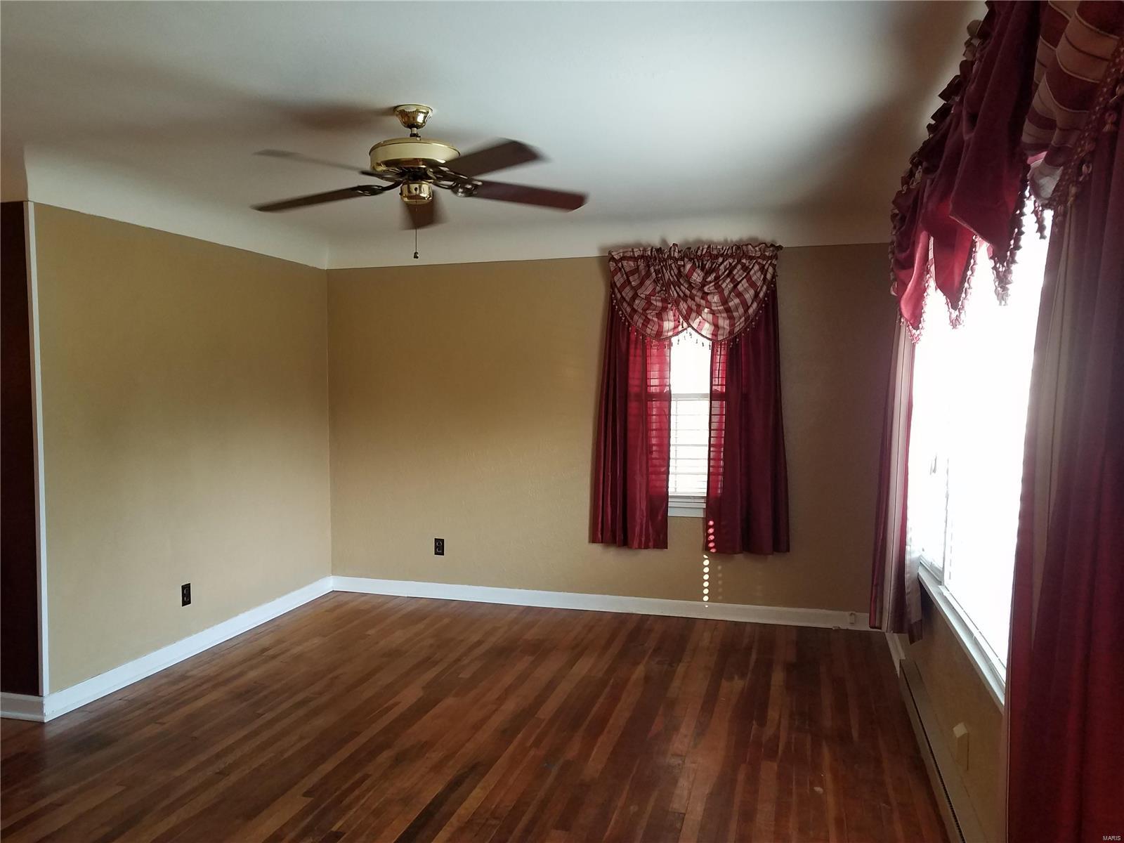 3051 Seiler Road Alton, IL 62002 - Photo 6 of 29