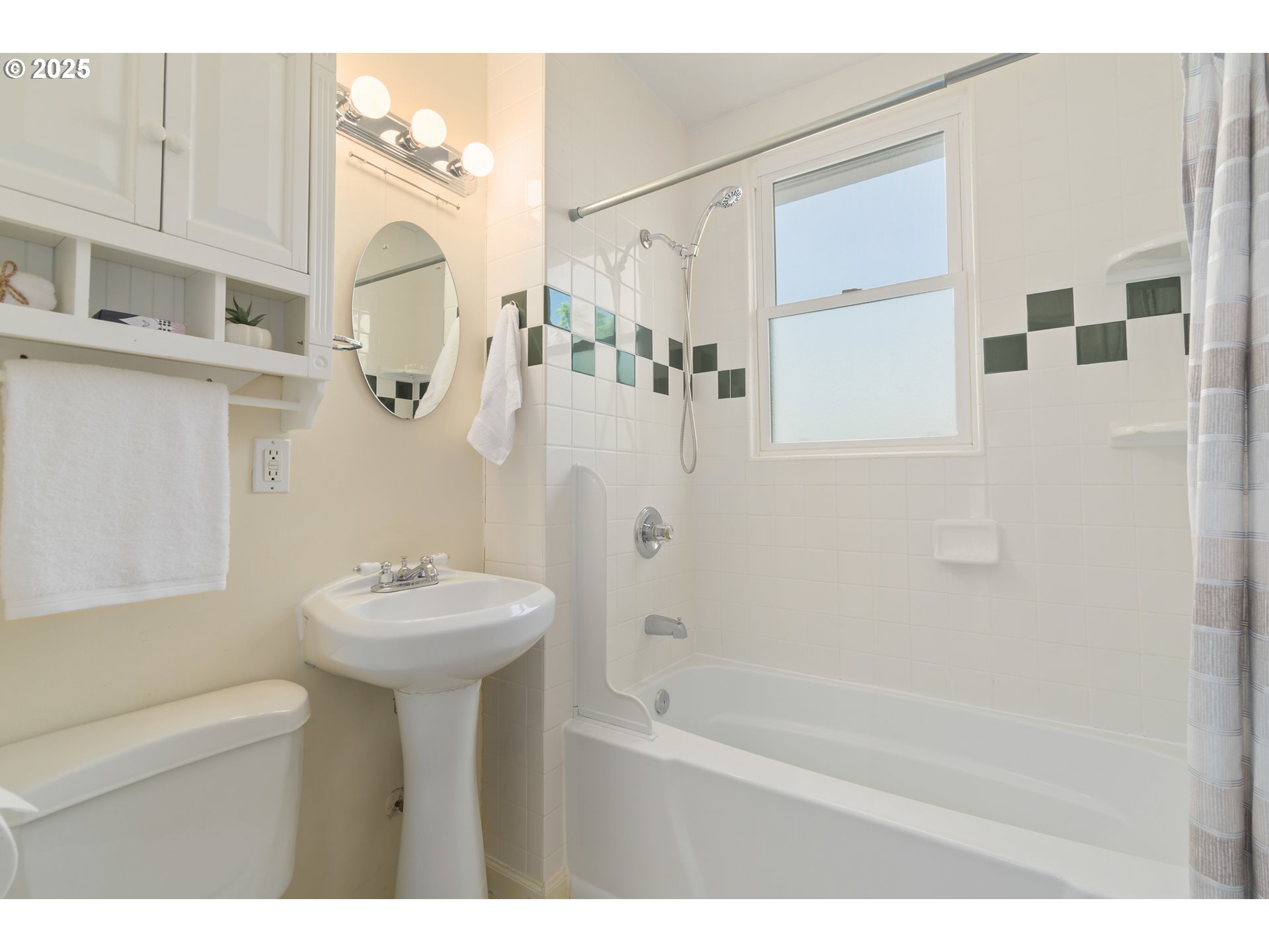 1671 Olive Street Eugene, OR 97401 - Photo 13 of 30