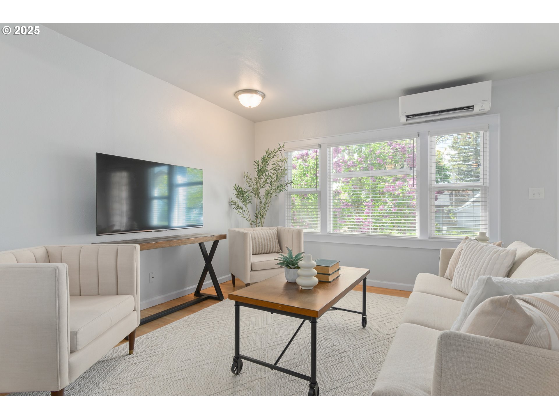 1671 Olive Street Eugene, OR 97401 - Photo 5 of 30