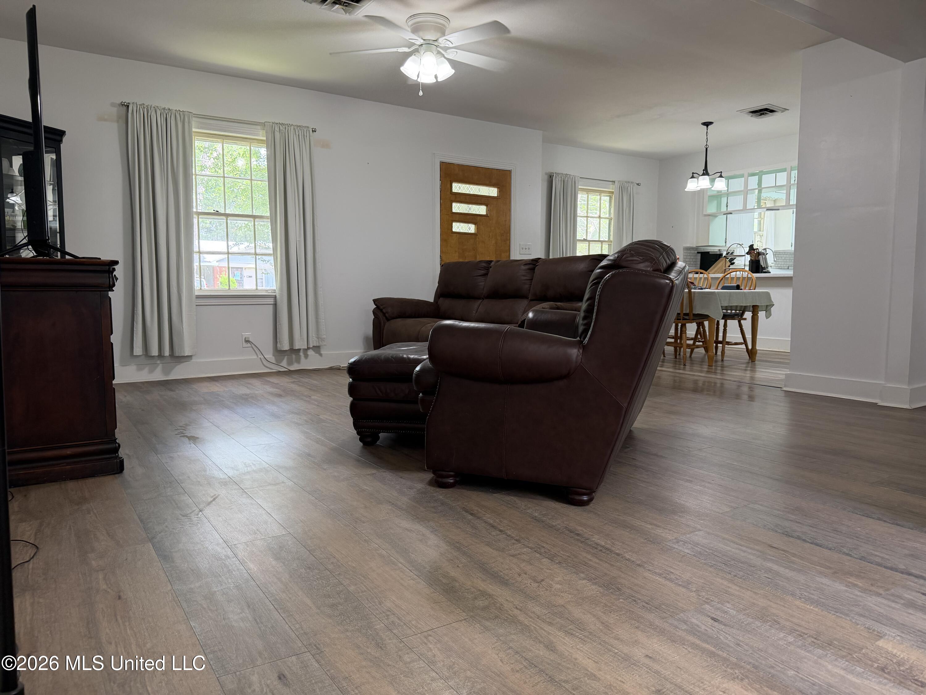 323 Hightower Street Sardis, MS 38666 - Photo 12 of 17 IMG_8466